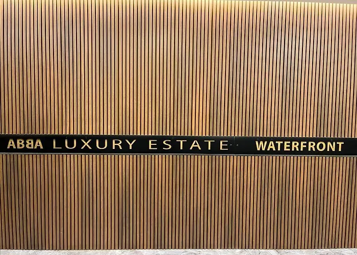 Waterfront דירה *